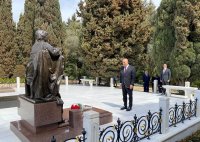 TBMM-in nümayəndə heyəti Fəxri xiyabanı, Şəhidlər xiyabanını və “Türk şəhidliyi” abidəsini ziyarət edib