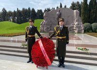 TBMM-in nümayəndə heyəti Fəxri xiyabanı, Şəhidlər xiyabanını və “Türk şəhidliyi” abidəsini ziyarət edib