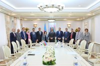 Milli Məclisin sədri Sahibə Qafarova Əlcəzair Xalq Milli Assambleyasının komitə sədrinin rəhbərlik etdiyi nümayəndə heyəti ilə görüşüb