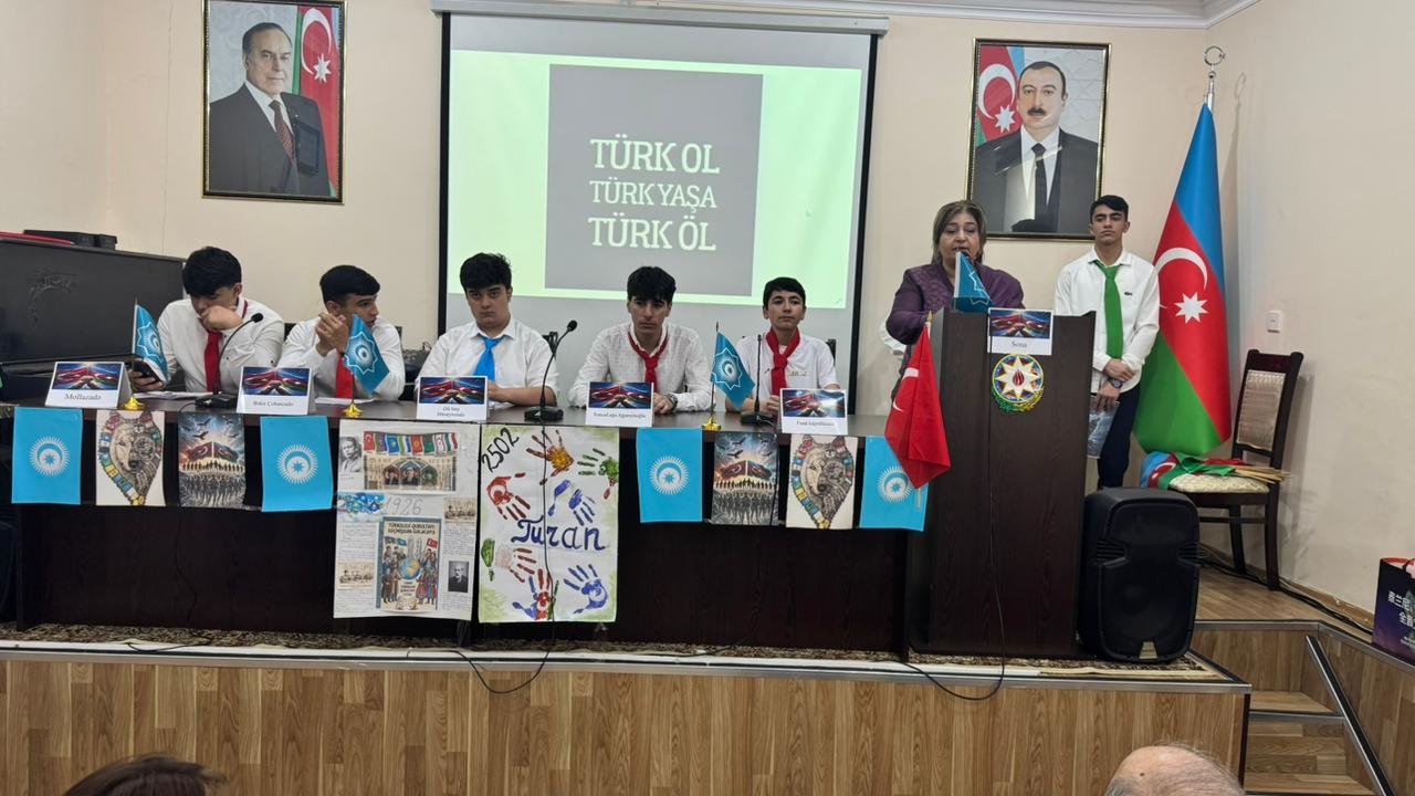 Azərbaycan Maliyyə-İqtisad Kollecində Birinci Türkoloji Qurultayın 100 illik yubileyinə həsr olunmuş möhtəşəm tədbir keçirildi
