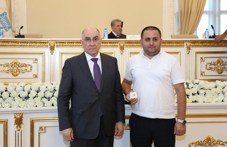 AMEA-da Milli Mətbuat Gününə həsr olunmuş tədbir keçirilib AMEA-da Milli Mətbuat Gününə həsr olunmuş tədbir keçirilib