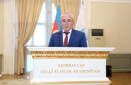 AMEA-da Milli Mətbuat Gününə həsr olunmuş tədbir keçirilib AMEA-da Milli Mətbuat Gününə həsr olunmuş tədbir keçirilib