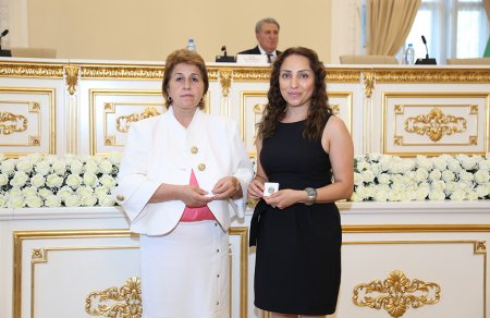 AMEA-da Milli Mətbuat Gününə həsr olunmuş tədbir keçirilib AMEA-da Milli Mətbuat Gününə həsr olunmuş tədbir keçirilib
