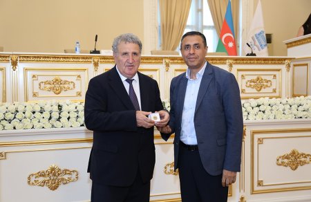 AMEA-da Milli Mətbuat Gününə həsr olunmuş tədbir keçirilib AMEA-da Milli Mətbuat Gününə həsr olunmuş tədbir keçirilib