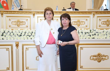 AMEA-da Milli Mətbuat Gününə həsr olunmuş tədbir keçirilib AMEA-da Milli Mətbuat Gününə həsr olunmuş tədbir keçirilib